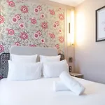 ELSA, Hôtel Paris