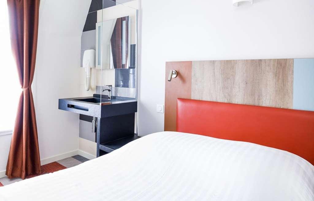 Elsa, Hotel Parijs