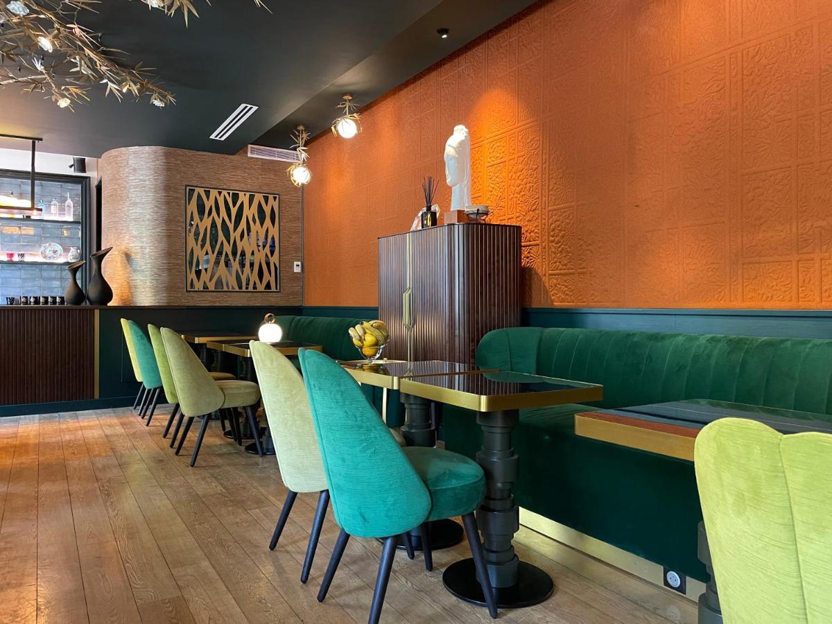 Elsa, Hotel Parijs